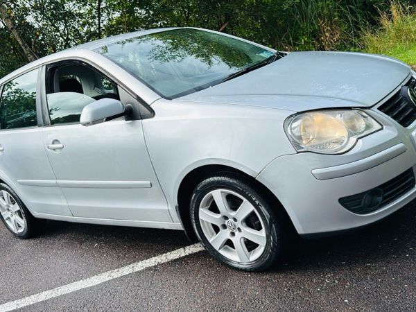 Volkswagen Polo Hatchback, Diesel, 2009, Silver