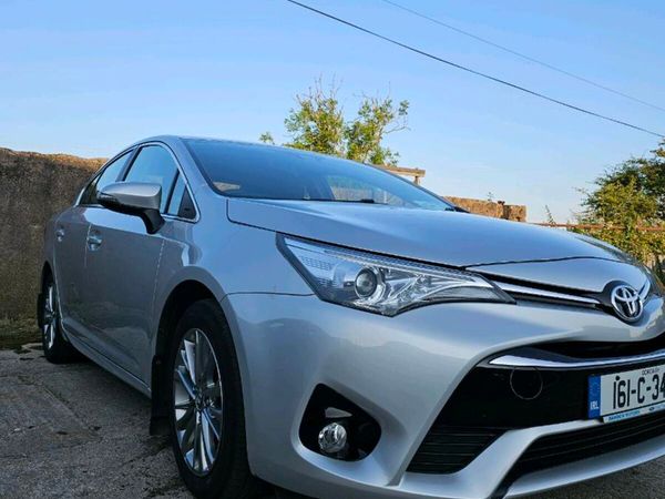Toyota Avensis Saloon, Diesel, 2016, Silver