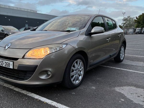 Renault Megane Hatchback, Diesel, 2010, Gold