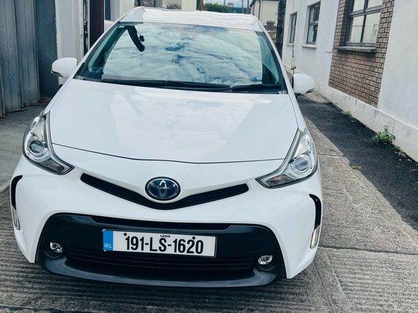 Toyota Prius MPV, Petrol Hybrid, 2019, White