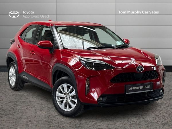 Toyota Yaris Cross Hatchback, Petrol Hybrid, 2023, Red