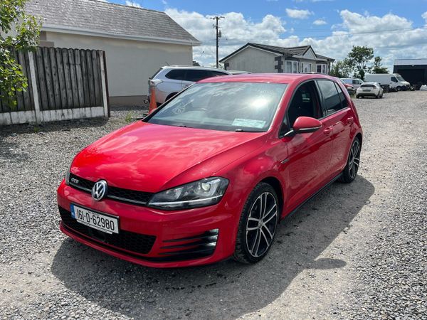Volkswagen Golf Hatchback, Diesel, 2016, Red
