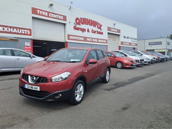 Nissan Qashqai MPV, Diesel, 2013, Red