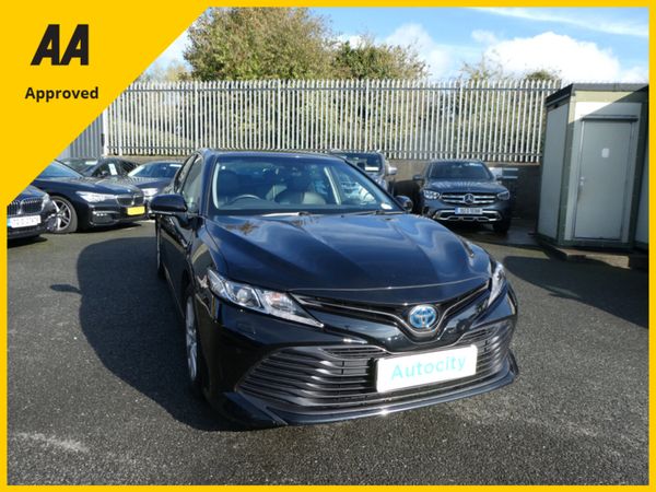 Toyota Camry Saloon, Petrol Hybrid, 2020, Black