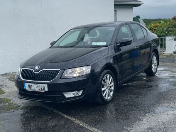 Skoda Octavia Saloon, Diesel, 2016, Black