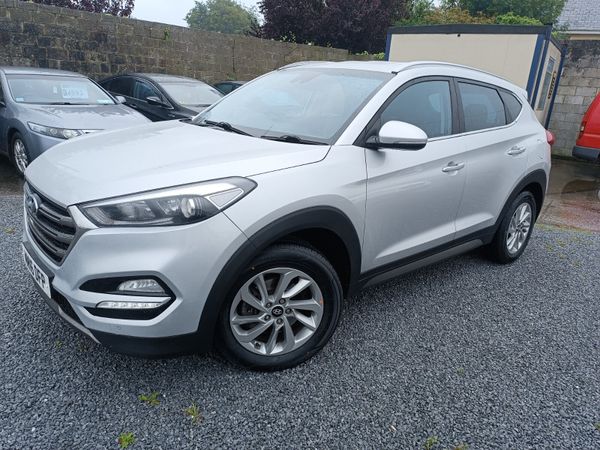 Hyundai Tucson SUV, Diesel, 2016, Silver
