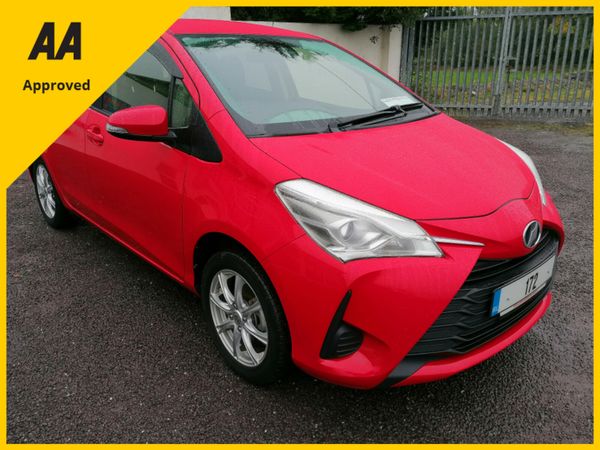 Toyota Yaris Hatchback, Petrol, 2017, Red