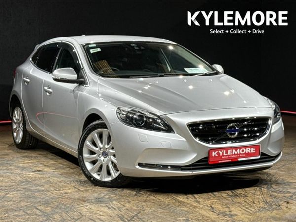 Volvo V40 Hatchback, Petrol, 2016, Silver