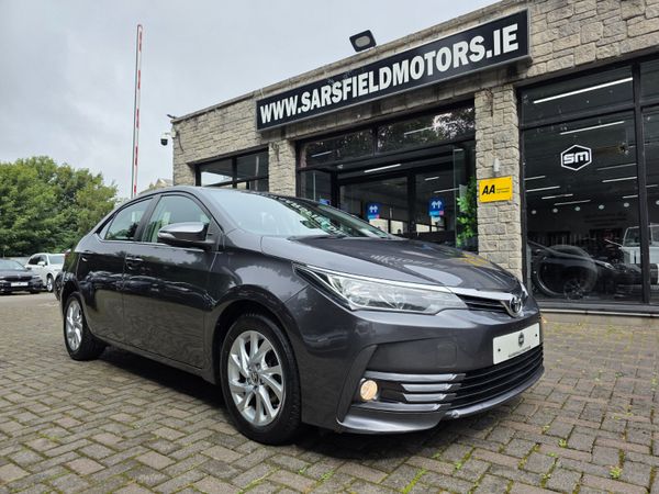 Toyota Corolla Saloon, Diesel, 2017, Grey