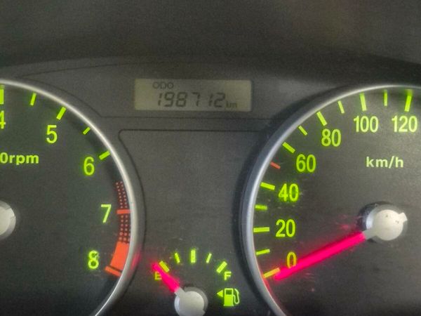 Hyundai Accent Saloon, Petrol, 2008, Silver