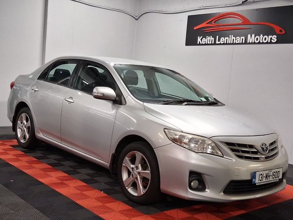 Toyota Corolla Saloon, Petrol, 2013, Silver