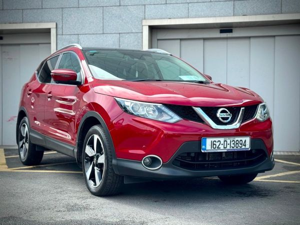 Nissan Qashqai Hatchback, Diesel, 2016, Red