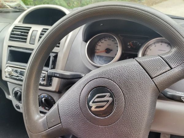 Suzuki Ignis Hatchback, Petrol, 2007, Silver