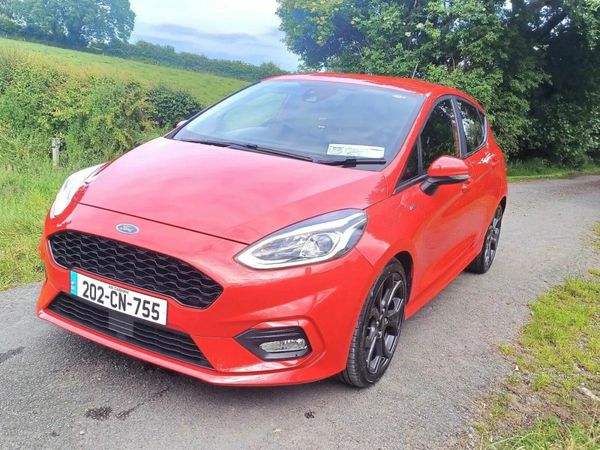 Ford Fiesta Hatchback, Petrol, 2020, Red