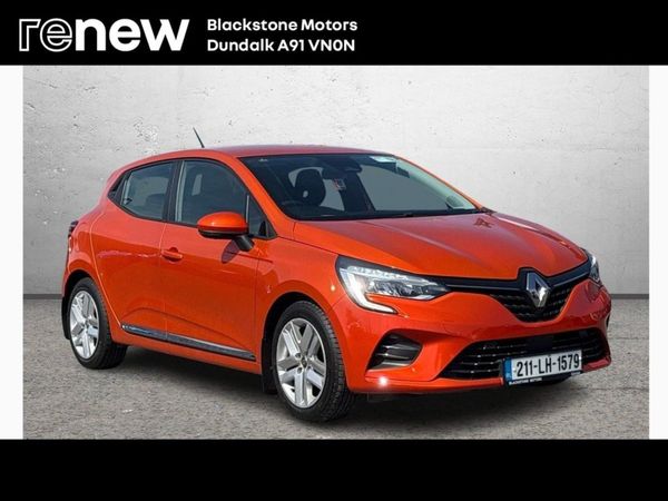 Renault Clio Hatchback, Petrol, 2023, Red