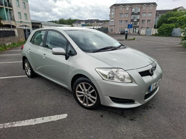 Toyota Auris Hatchback, Petrol, 2007, Silver
