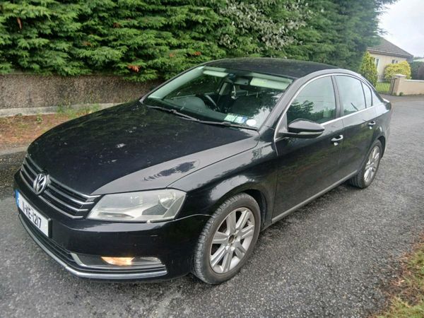 Volkswagen Passat Saloon, Diesel, 2011, Black