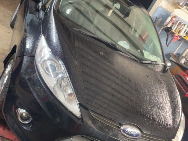 Ford Fiesta Hatchback, Petrol, 2012, Black