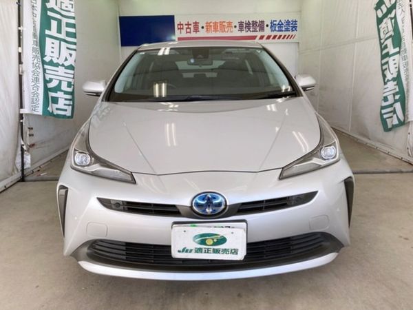 Toyota Prius Hatchback, Petrol Hybrid, 2021, Silver