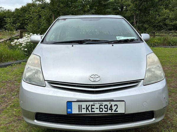 Toyota Prius Hatchback, Petrol Hybrid, 2011, Silver