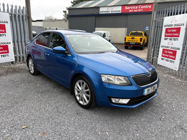 Skoda Octavia Saloon, Diesel, 2015, Blue