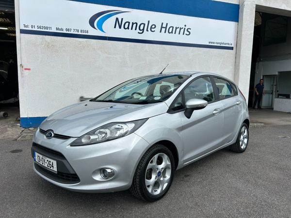 Ford Fiesta Hatchback, Petrol, 2013, Silver