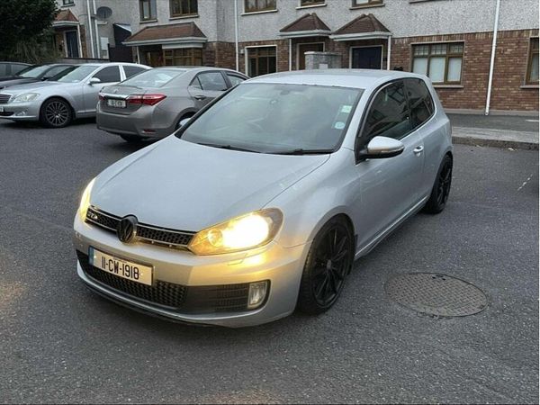 Volkswagen Golf Hatchback, Diesel, 2011, Silver
