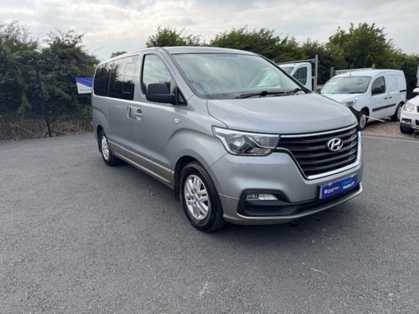 Hyundai i800 MPV, Diesel, 2019, Silver