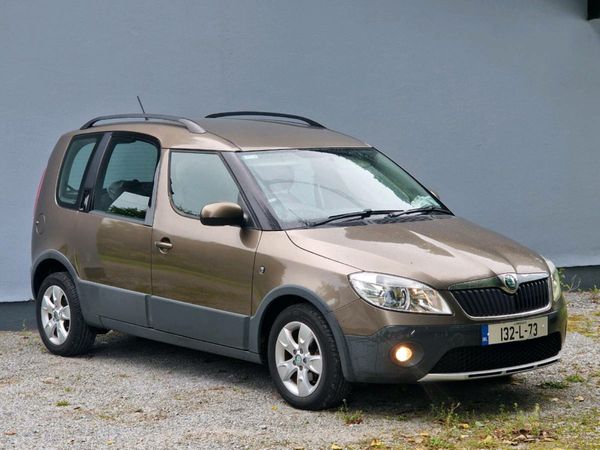 Skoda Roomster MPV, Petrol, 2013, Brown
