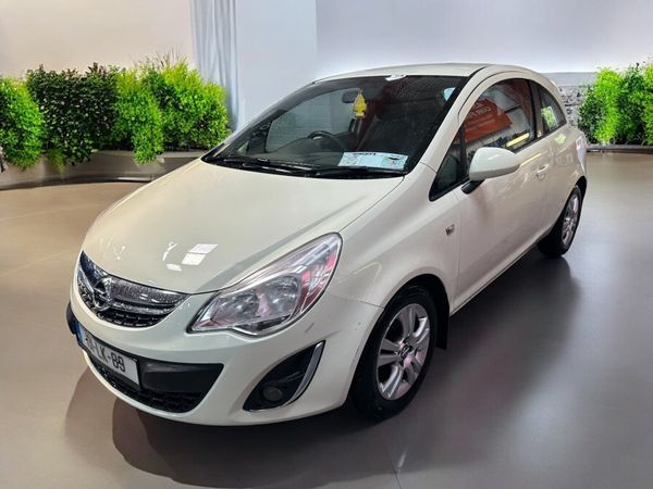 Opel Corsa Hatchback, Petrol, 2013, Green