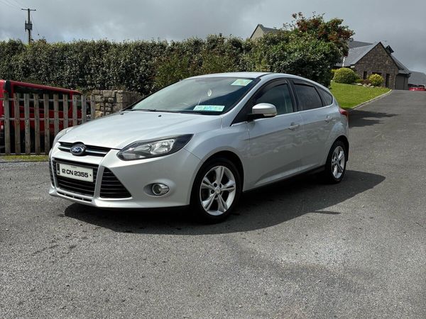 Ford Focus Hatchback, Diesel, 2012, Silver