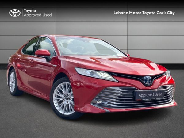 Toyota Camry Saloon, Petrol Hybrid, 2019, Red