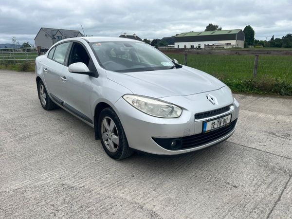 Renault Fluence Saloon, Diesel, 2012, Silver