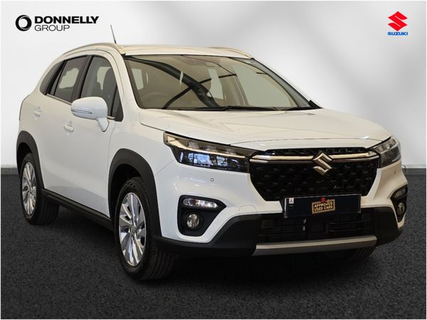Suzuki S-CROSS Hatchback, Petrol, 2023, White