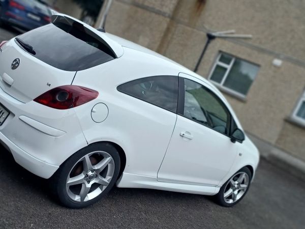 Vauxhall Corsa Hatchback, Petrol, 2011, White