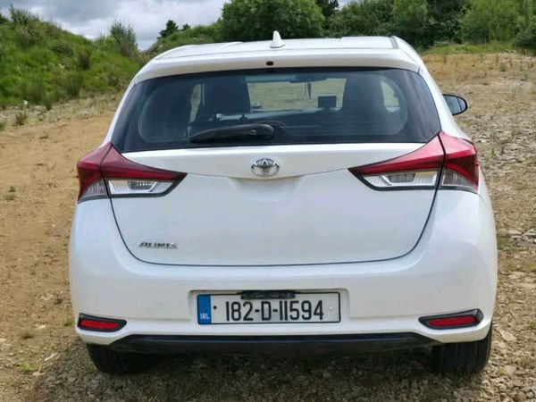 Toyota Auris Van, Diesel, 2018, White