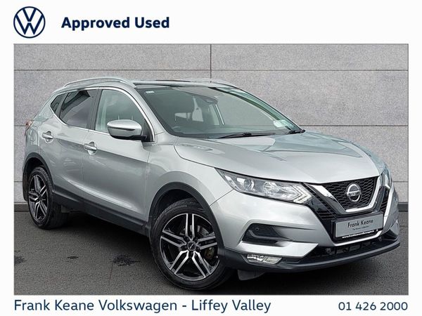 Nissan Qashqai Hatchback, Petrol, 2019, Silver
