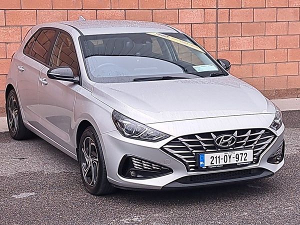 Hyundai i30 Hatchback, Diesel, 2021, Silver
