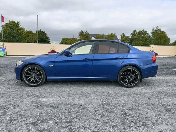 BMW 3-Series Saloon, Diesel, 2011, Blue