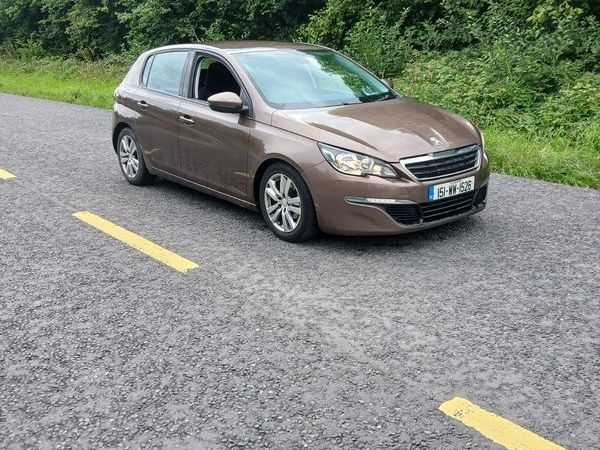 Peugeot 308 Hatchback, Diesel, 2015, Brown