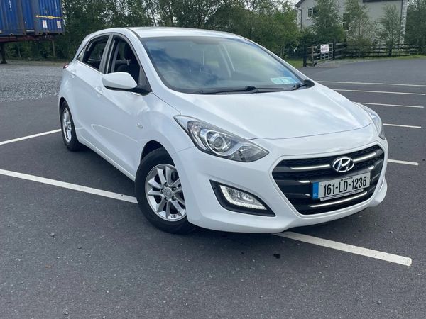 Hyundai i30 Hatchback, Diesel, 2016, White
