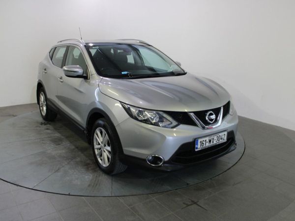 Nissan Qashqai Hatchback, Diesel, 2016, Silver