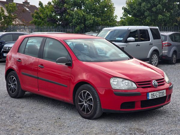 Volkswagen Golf Hatchback, Petrol, 2005, Red