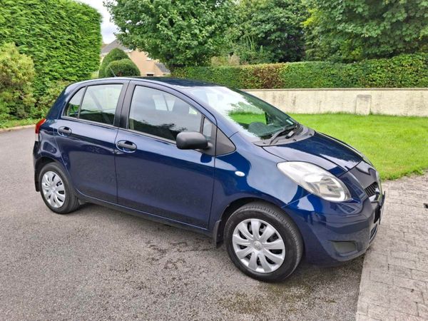 Toyota Yaris Hatchback, Petrol, 2010, Blue