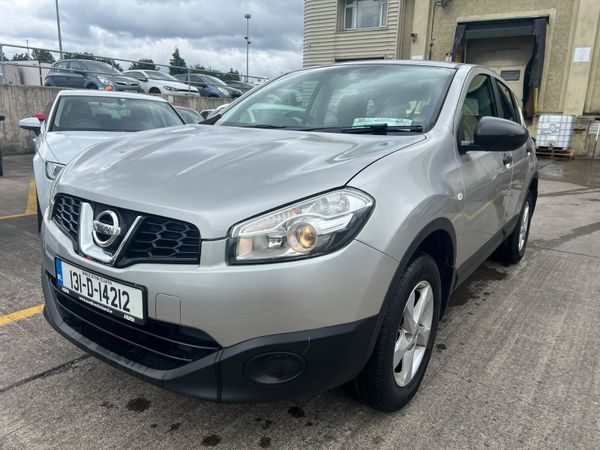Nissan Qashqai Hatchback, Petrol, 2013, Silver