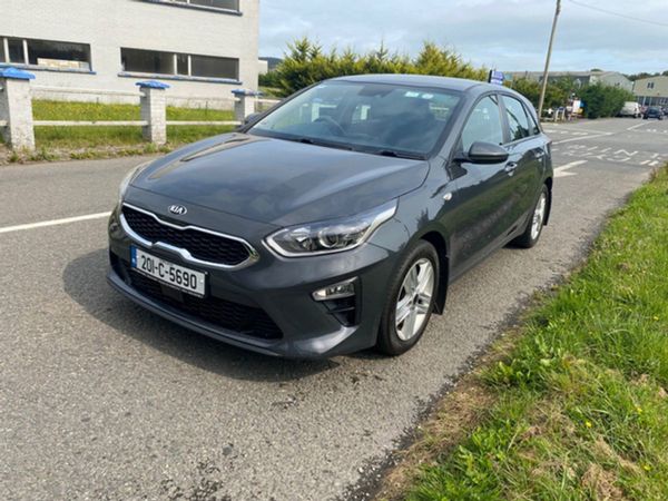 Kia Ceed Hatchback, Petrol, 2020, Grey