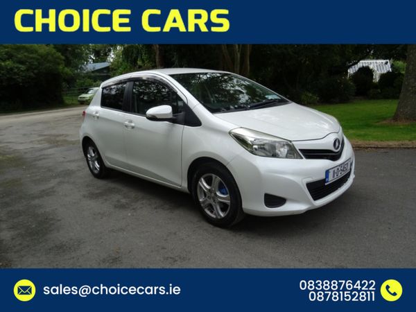 Toyota Yaris Hatchback, Petrol, 2011, White