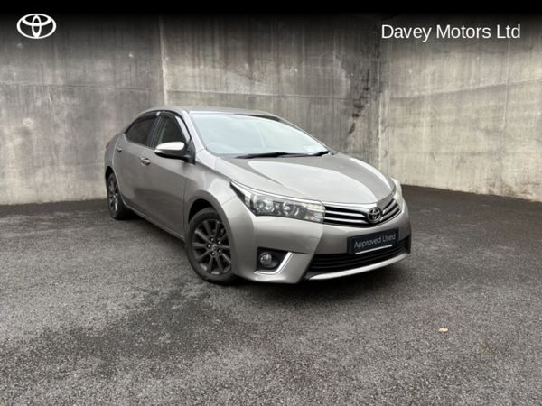 Toyota Corolla Saloon, Diesel, 2015, Bronze