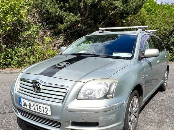 Toyota Avensis Estate, Petrol, 2004, Green