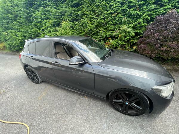 BMW 1-Series Hatchback, Petrol, 2012, Grey
